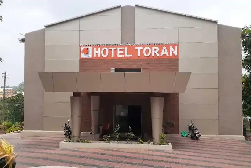 Totan hotel, Saputara