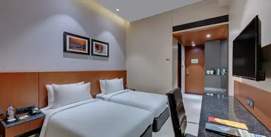 Deluxe Twin Bed Room